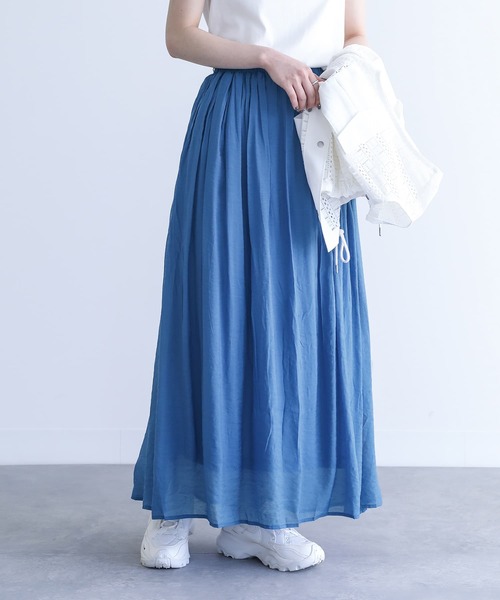 osharewalker(オシャレウォーカー)の「『ふわさらロングスカート』(スカート・レディース・オフホワイト/ネイビー/イエロー/グレー/ブラック/カーキ/サックスブルー/ピンクベージュ/レッド/キナリ/グリーン/ブルー/ピンク系その他/ラベンダー/オレンジ・LONG/REGULAR)」の9枚目の写真