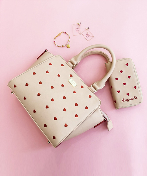 Honey Salon By Foppish ハニーサロン の ハート刺繍スクエアバッグ ショルダーバッグ Wear