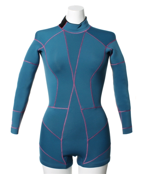 ROXY×シンシアローリー ウエット Roxy x Rowley 3/2mm Chest Zip Wetsuit Review | The Inertia