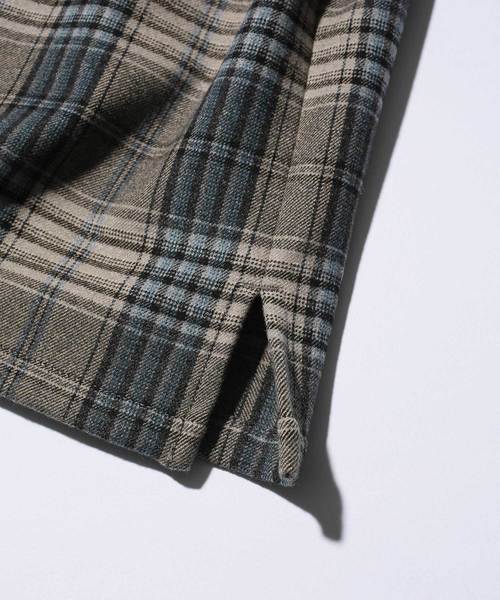 MR.OLIVE(ミスターオリーブ)の「STRETCH T/R TARTAN CHECK / BIG SILHOUETTE RIB CUFFS SHIRT(シャツ/ブラウス・メンズ・ブラック/ベージュ・SMALL/MEDIUM/LARGE)」の8枚目の写真