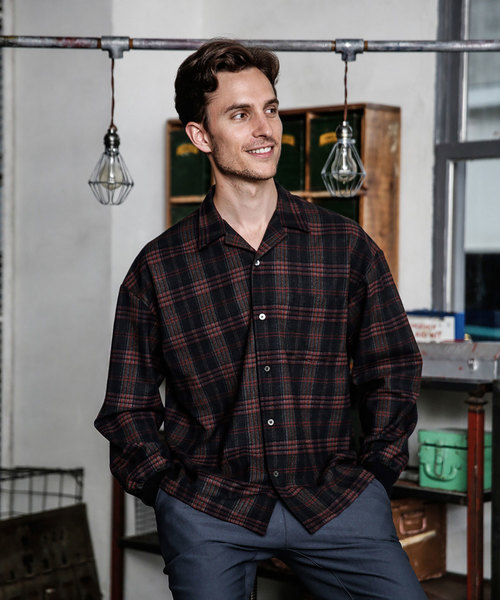 MR.OLIVE(ミスターオリーブ)の「STRETCH T/R TARTAN CHECK / BIG SILHOUETTE RIB CUFFS SHIRT(シャツ/ブラウス・メンズ・ブラック/ベージュ・SMALL/MEDIUM/LARGE)」の11枚目の写真