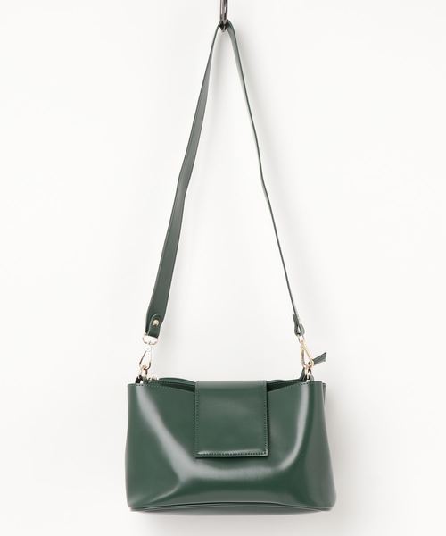 earth music&ecology(アースミュージックアンドエコロジー)の「スクエアショルダーバッグ(ショルダーバッグ・レディース・ライトピンク/ブラウン/グリーン/ブラック/レッド/ベージュ・FREE)」の4枚目の写真