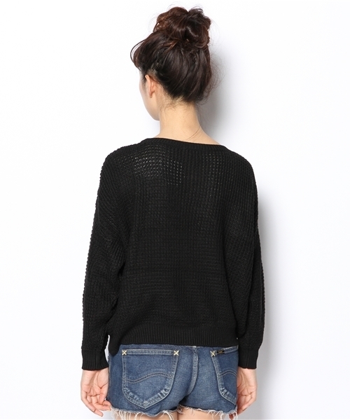 mystic（ミスティック）の「ショートワッフルプルオーバー（ニット/セーター・レディース・ブルー/アイボリー/キャメル/ブラック/グレー・ﾌﾘ-）」の8枚目の写真