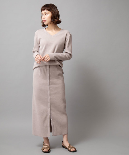 Munich（ミューニック）の「コットンリブジャージVネックプルオーバー【セットアップ可】（Tシャツ/カットソー・レディース・ネイビー/ナチュラル/グレイッシュベージュ/ライトブルー/ホワイト/ブラック・FREE）」の20枚目の写真