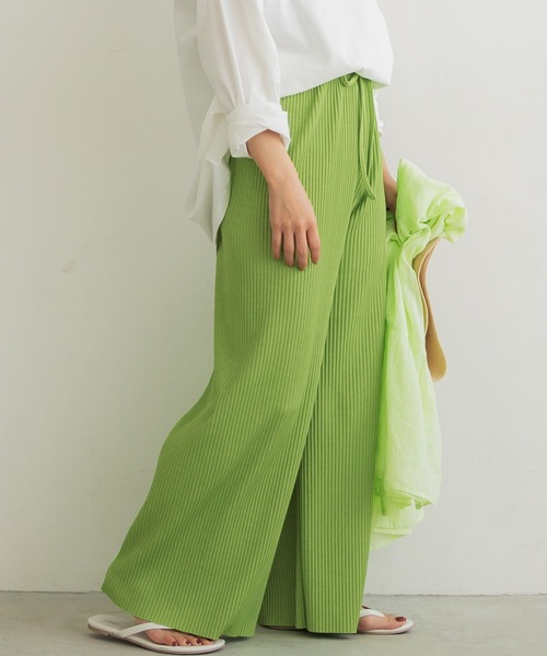 coca（coca）（コカ）の「リブワイドパンツ/カットオフ可能（その他パンツ・レディース・ベージュ/アイボリー/ブラック/イエロー/ピンク系その他/グレイッシュベージュ/ライトブルー/グリーン/ブラウン/ネイビー/マスタード/チャコールグレー/ライトピンク/カーキ/ブルー/ダークベージュ/ライトグリーン/レッド/チャコール/ワイン/ダークグリーン/ライトベージュ/ラベンダー/ダークブルー/ホワイト・ONE SIZE/LONG/SHORT/S/M/L）」の15枚目の写真