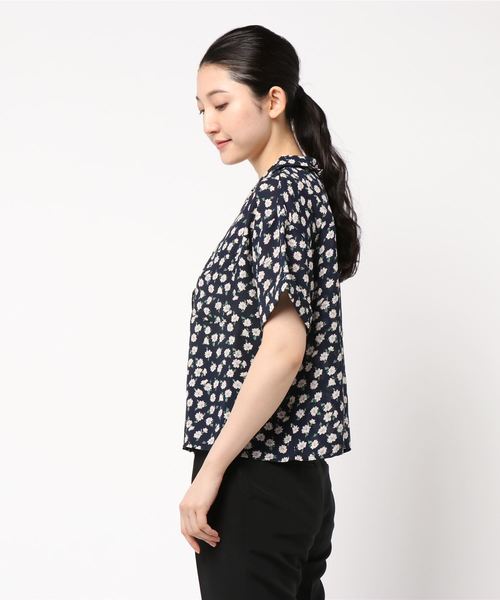 Heather(ヘザー)の「コバナガラカイキンシャツ 838839(シャツ/ブラウス・レディース・グリーン/ネイビー・FREE)」の3枚目の写真