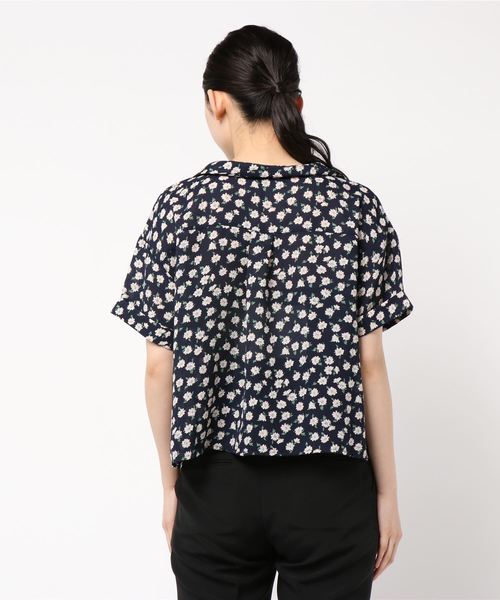 Heather(ヘザー)の「コバナガラカイキンシャツ 838839(シャツ/ブラウス・レディース・グリーン/ネイビー・FREE)」の4枚目の写真