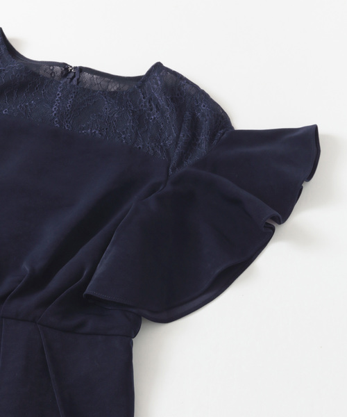 URBAN RESEARCH ROSSO(アーバンリサーチロッソ)の「デコルテレースフリルドレス(ドレス・レディース・ネイビー/グリーン系その他/パープル系その他・FREE)」の4枚目の写真