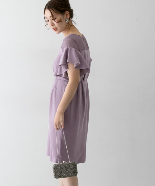 URBAN RESEARCH ROSSO(アーバンリサーチロッソ)の「デコルテレースフリルドレス(ドレス・レディース・ネイビー/グリーン系その他/パープル系その他・FREE)」の15枚目の写真