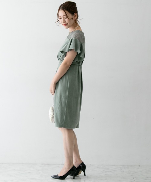 URBAN RESEARCH ROSSO(アーバンリサーチロッソ)の「デコルテレースフリルドレス(ドレス・レディース・ネイビー/グリーン系その他/パープル系その他・FREE)」の19枚目の写真