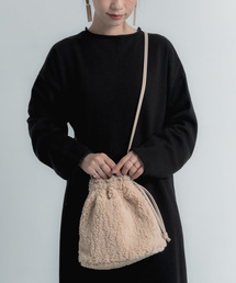 Libra Cue | Libra ボア巾着ポシェット(ショルダーバッグ)