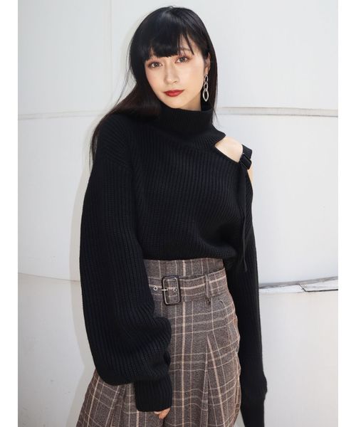 EMODA（エモダ）の「ベルトショルダーニットトップ（ニット/セーター・レディース・ホワイト/ブラック/レッド/ベージュ・FREE）」の12枚目の写真