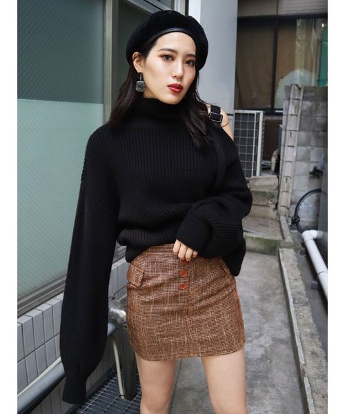 EMODA（エモダ）の「ベルトショルダーニットトップ（ニット/セーター・レディース・ホワイト/ブラック/レッド/ベージュ・FREE）」の16枚目の写真