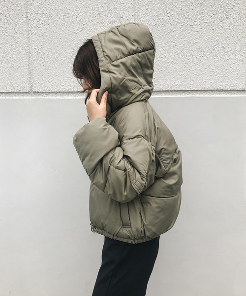 Fashion Letter（ファッションレター）の「フードショートエコダウンジャケット（ダウンジャケット/コート・レディース・レッド/パープル/ブラック/ライトカーキ/ネイビー/オフホワイト・M/L）」の9枚目の写真