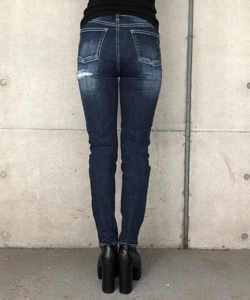 ENVYM（アンビー）の「ＪＵＳＴ　ＷＡＩＳＴ　ダメージＳＫＩＮＮＹ（デニムパンツ・レディース・ネイビー/サックスブルー/ブラック/ブルー・S/M/XS）」の18枚目の写真