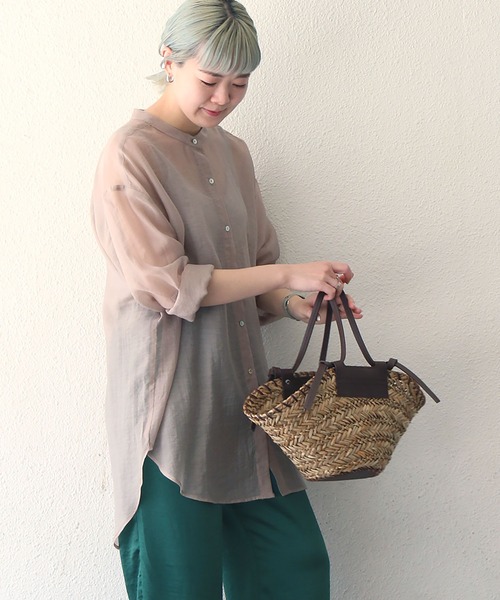 notch.（ノッチ）の「バンドカラーシアーシャツ（シャツ/ブラウス・レディース・ブラウン/オフホワイト/ライトグリーン/ダークグレー/ライトパープル・M）」の4枚目の写真