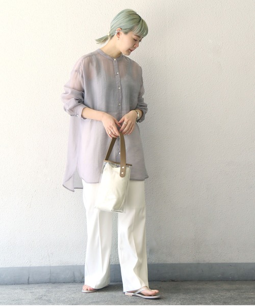 notch.（ノッチ）の「バンドカラーシアーシャツ（シャツ/ブラウス・レディース・ブラウン/オフホワイト/ライトグリーン/ダークグレー/ライトパープル・M）」の7枚目の写真