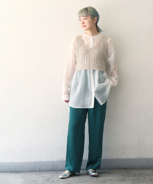 notch.（ノッチ）の「バンドカラーシアーシャツ（シャツ/ブラウス・レディース・ブラウン/オフホワイト/ライトグリーン/ダークグレー/ライトパープル・M）」の6枚目の写真