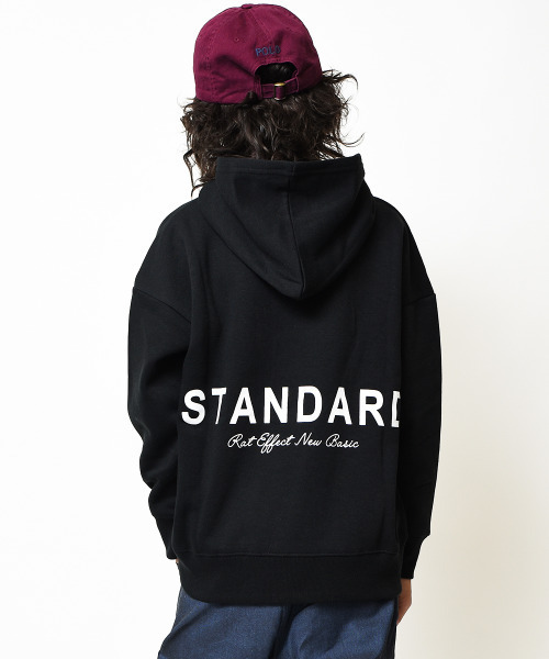 RAT EFFECT（ラットエフェクト）の「【裏起毛】バックロゴビッグパーカー（パーカー・キッズ・ブラック/ブラウン/ベージュ/オフホワイト/杢グレー・140/120/150/130/160/170）」の3枚目の写真