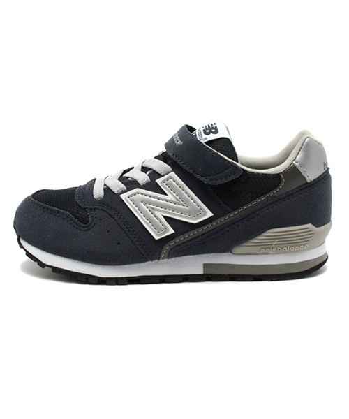SHIPS(シップス)の「New balance:LIFE STYLE KV996(スニーカー・キッズ・グレー/ネイビー・21/17/22/18/20/19)」の3枚目の写真