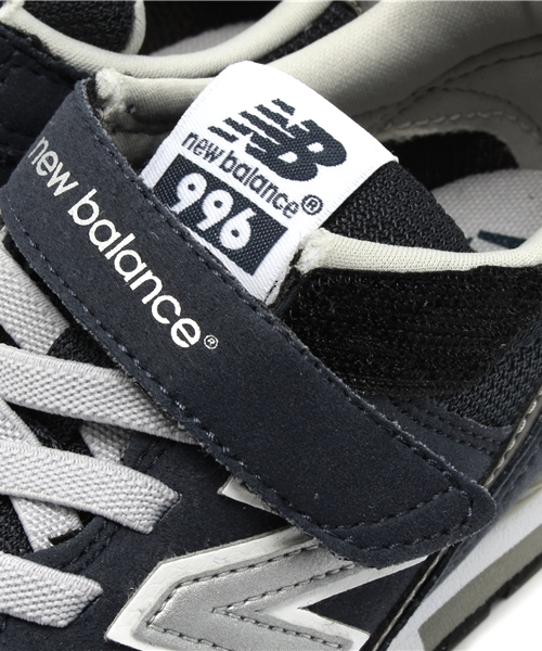 SHIPS(シップス)の「New balance:LIFE STYLE KV996(スニーカー・キッズ・グレー/ネイビー・21/17/22/18/20/19)」の7枚目の写真