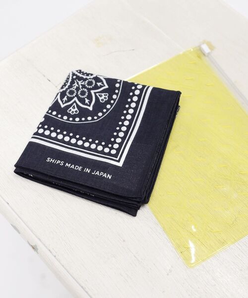 SHIPS(シップス)の「ペイズリーバンダナ(バンダナ/スカーフ・レディース・ホワイト/ライトグリーン/イエロー/ブラウン/ブラック/ラベンダー・ONE SIZE)」の3枚目の写真