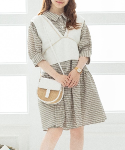 Mysa&Liina(ミーサリーナ)の「柄配色ステッチバックリボンニットビスチェ(ベスト・レディース・ネイビー/キナリ/オフホワイト/ブルー/ベージュ・M)」の2枚目の写真