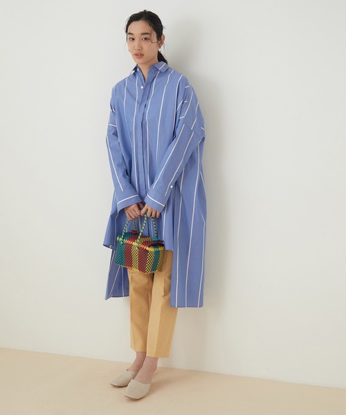 ADAM ET ROPE'（アダムエロペ）の「＜洗える＞ボリュームシルエットシャツワンピース（ワンピース・レディース・ホワイト系その他/ターコイズブルー/ホワイト・FREE）」の4枚目の写真