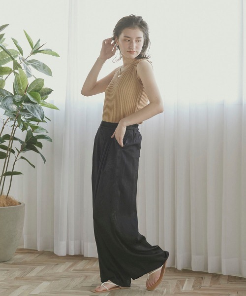 Willful by lipstar（ウィルフル バイ リップスター）の「【Willful by lipstar】サテンジャガードリラックスパンツ（その他パンツ・レディース・カーキ/ブラック/グリーン・M/S）」の6枚目の写真