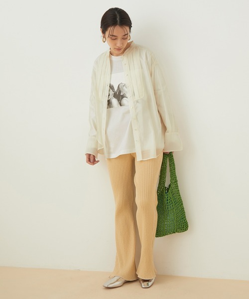 ADAM ET ROPE'(アダムエロペ)の「<洗える>【WEB限定】ブザムシアーシャツ(シャツ/ブラウス・レディース・ブラック/ホワイト/ライトグリーン/ブルー・FREE)」の7枚目の写真