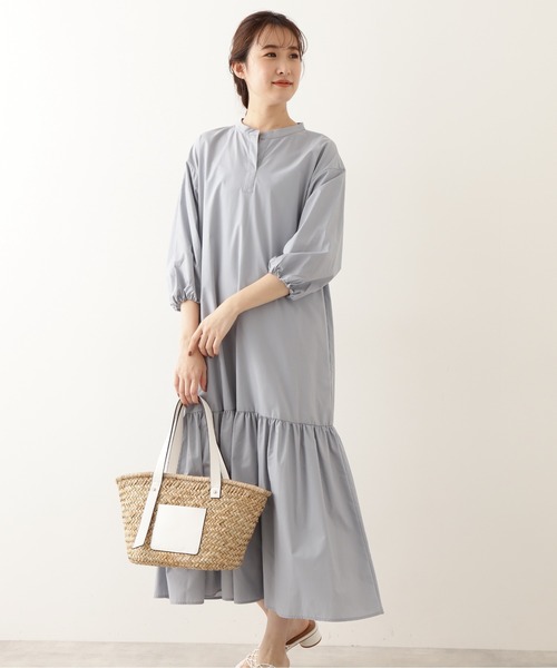 NATURAL BEAUTY BASIC（ナチュラルビューティーベーシック）の「切り替えギャザーシャツワンピース（ワンピース・レディース・ブルー/ベージュ/オフホワイト・MEDIUM）」の15枚目の写真