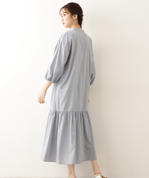 NATURAL BEAUTY BASIC（ナチュラルビューティーベーシック）の「切り替えギャザーシャツワンピース（ワンピース・レディース・ブルー/ベージュ/オフホワイト・MEDIUM）」の18枚目の写真