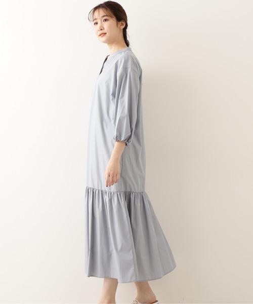 NATURAL BEAUTY BASIC（ナチュラルビューティーベーシック）の「切り替えギャザーシャツワンピース（ワンピース・レディース・ブルー/ベージュ/オフホワイト・MEDIUM）」の19枚目の写真