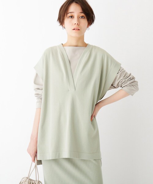 OPAQUE.CLIP(オペークドットクリップ)の「◆ストレッチレーヨン ニットプルオーバーベスト【WEB限定サイズ】(ベスト・レディース・ガンメタ/ブラック/オリーブ・38/40/42)」の2枚目の写真