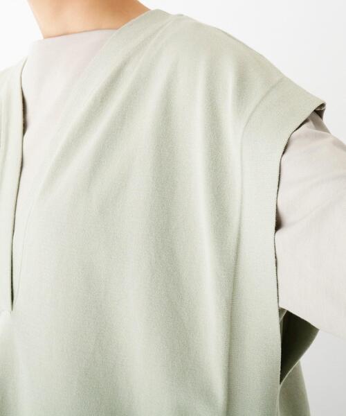 OPAQUE.CLIP(オペークドットクリップ)の「◆ストレッチレーヨン ニットプルオーバーベスト【WEB限定サイズ】(ベスト・レディース・ガンメタ/ブラック/オリーブ・38/40/42)」の9枚目の写真