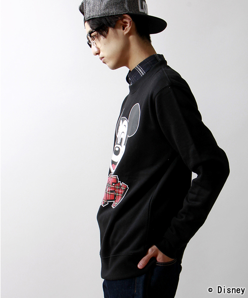 WEGO(ウィゴー)の「∴WEGO/プリントプルオーバー/MICKEY(スウェット・メンズ・ホワイト/ブラック・MEDIUM/LARGE)」の4枚目の写真