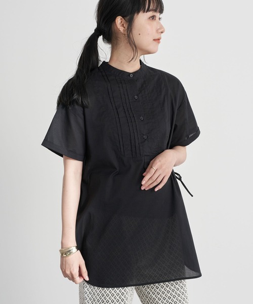 earth music&ecology(アースミュージックアンドエコロジー)の「サイドリボンピンタックチュニック *(Tシャツ/カットソー・レディース・オフホワイト/ブラック・FREE)」の2枚目の写真