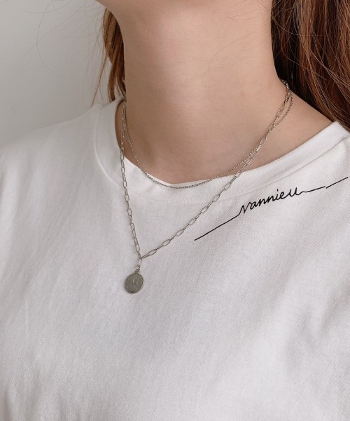 VANNIE U（ヴァニーユー）の「2連コインチェーンネックレス（ネックレス・レディース・シルバー・FREE）」の6枚目の写真