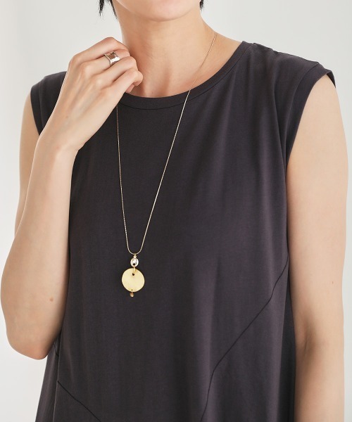 Bou Jeloud(ブージュルード)の「サークルロングネックレス(ネックレス・レディース・ゴールド・ONESIZE)」の5枚目の写真