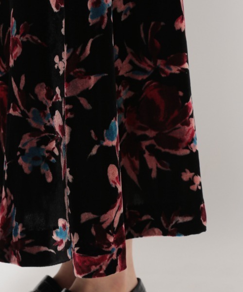 JEANASIS（ジーナシス）の「バッセンベロアスカート/959368（スカート・レディース・レッド系その他/ブラック系その他・FREE）」の10枚目の写真