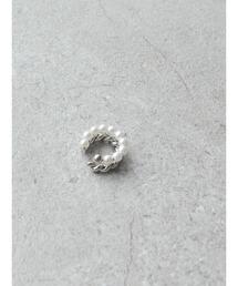 ツイストメタル&パール2連イヤカフ