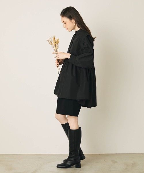 PURIL（ピュリル）の「【PURIL】ショルダータック　スタンドカラーチュニックブラウス（シャツ/ブラウス・レディース・ホワイト/ブラック/モカ・S/M）」の15枚目の写真