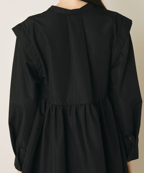 PURIL（ピュリル）の「【PURIL】ショルダータック　スタンドカラーチュニックブラウス（シャツ/ブラウス・レディース・ホワイト/ブラック/モカ・S/M）」の12枚目の写真
