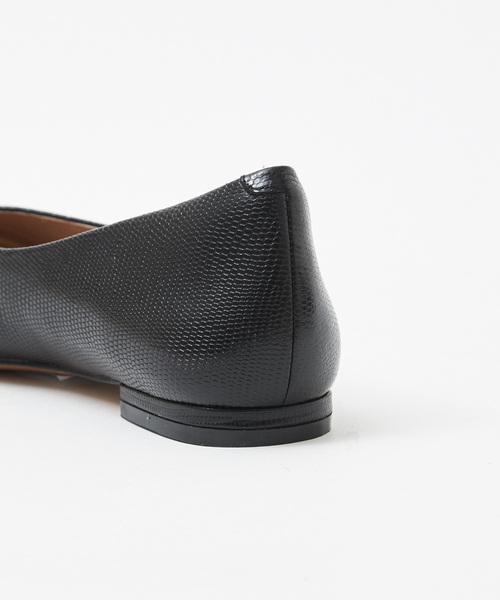 PICHE ABAHOUSE(ピシェ アバハウス)の「【最高パンプス/1cmヒール】美脚×快適 スクエアトゥフラットパンプス(パンプス・レディース・ブラック/ホワイト/レッド/マスタード・34/35/36/37/38/39/40)」の22枚目の写真