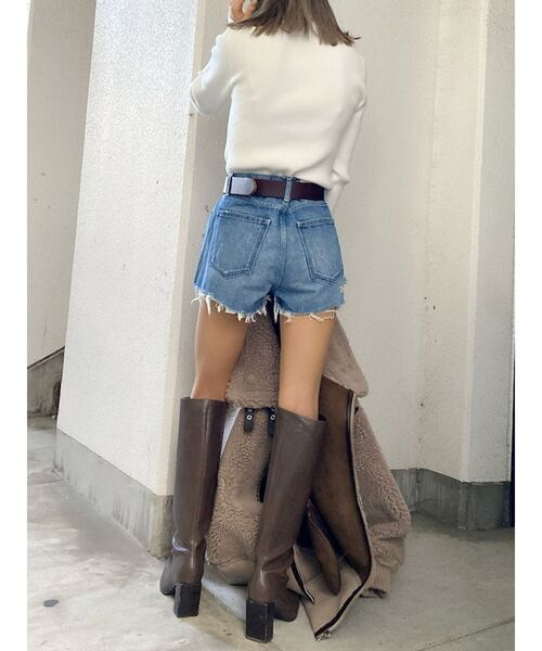 GYDA(ジェイダ)の「NEW BACK RIPPEDデニムショーパン(デニムパンツ・レディース・ライトブルー/インディゴブルー/ブルー・SMALL/MEDIUM/LARGE/X-SMALL)」の18枚目の写真