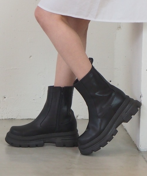 tiptop(ティップトップ)の「ボリュームソールミドルブーツ(ブーツ・レディース・ブラック/ブラウン・M/L)」の5枚目の写真