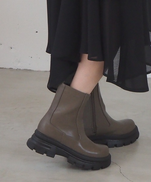 tiptop(ティップトップ)の「ボリュームソールミドルブーツ(ブーツ・レディース・ブラック/ブラウン・M/L)」の8枚目の写真