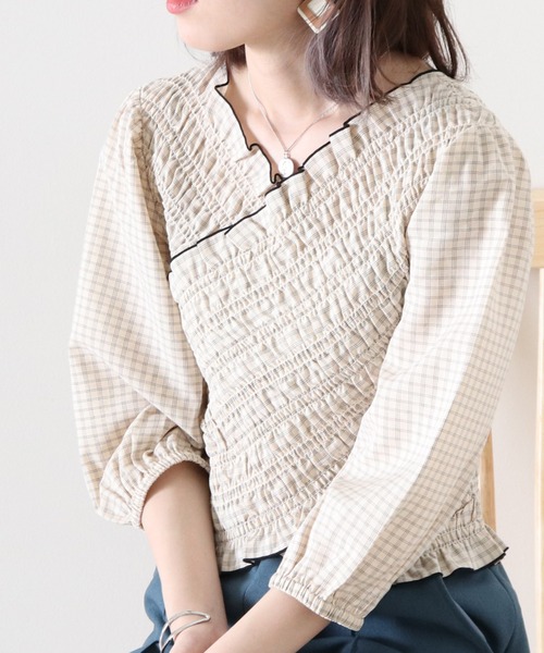 Cheek（チーク）の「チェックシャーリングクロス前後２Ｗａｙブラウス（シャツ/ブラウス・レディース・ベージュ/カーキ・FREE）」の2枚目の写真