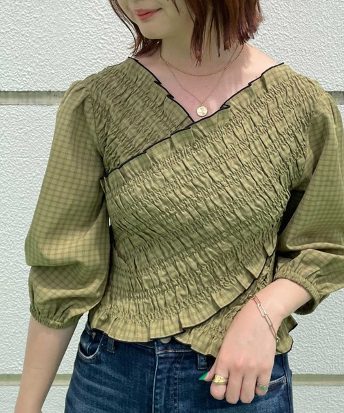 Cheek（チーク）の「チェックシャーリングクロス前後２Ｗａｙブラウス（シャツ/ブラウス・レディース・ベージュ/カーキ・FREE）」の6枚目の写真