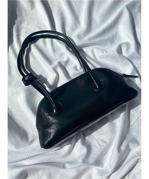 WC(ダブル シー)の「ラウンドデザインバッグ(ボストンバッグ・レディース・ブラック/ピンク/グリーン・FREE)」の2枚目の写真